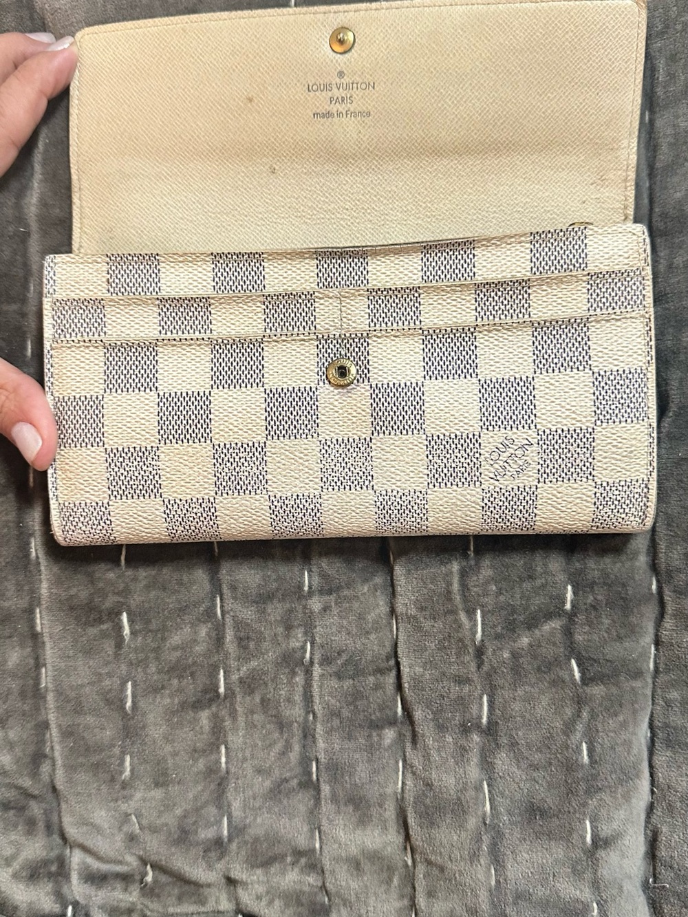 Authentic Louis Vuitton Damier Azur Sarah Wallet - Mint Condition - Picture 6 of 16